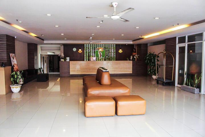 Hotel Lobby