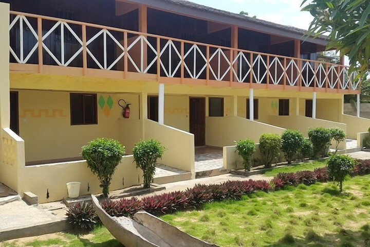 Hotel 4 of 8