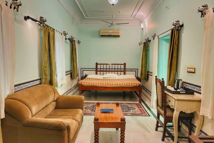 Room 21 of 62