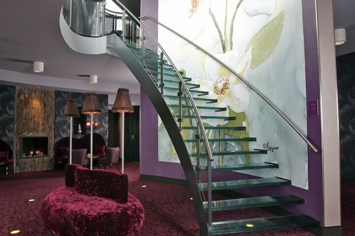 Lobby Entry
