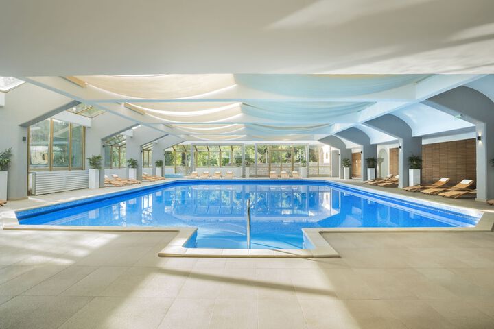 Pool 32 of 74