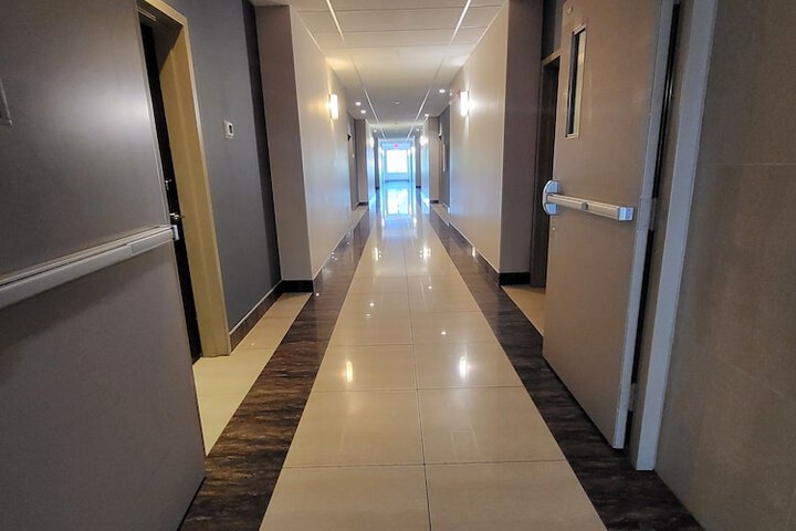 Ballroom/Hall 38 of 42