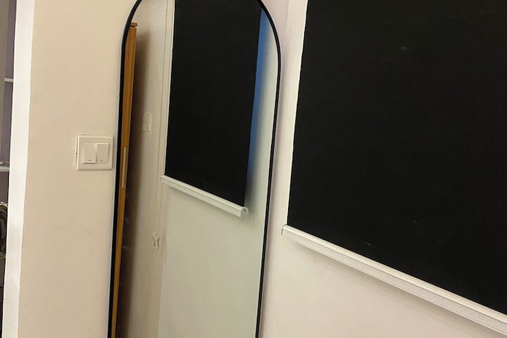 Room 15 of 33
