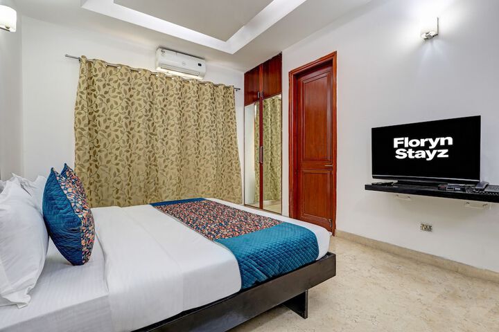 Room 19 of 28