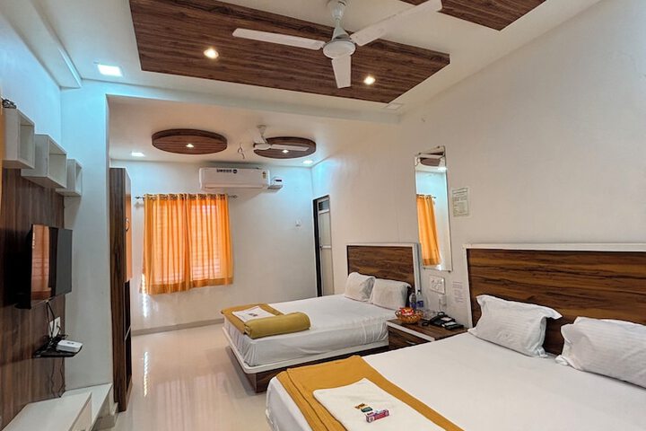 Room 27 of 109