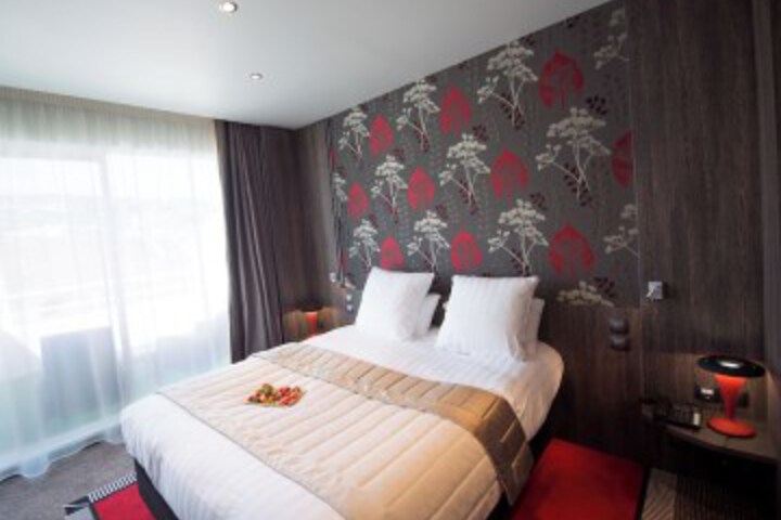 Room 25 of 86