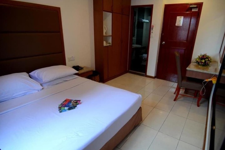 Room amenity
