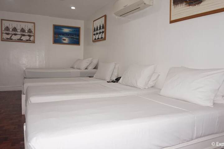Room 25 of 83