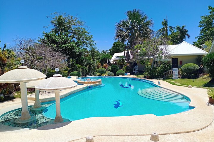 Pool 33 of 53