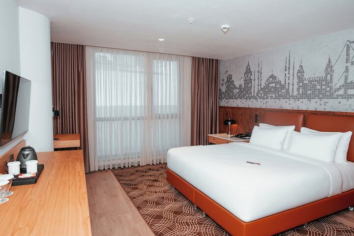 Room 9 of 50