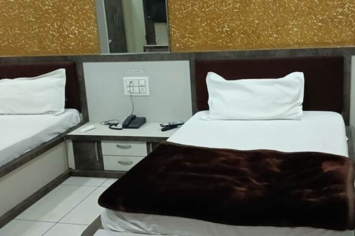 Room 19 of 37