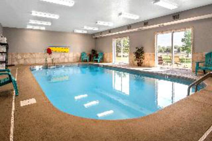Pool 40 of 50