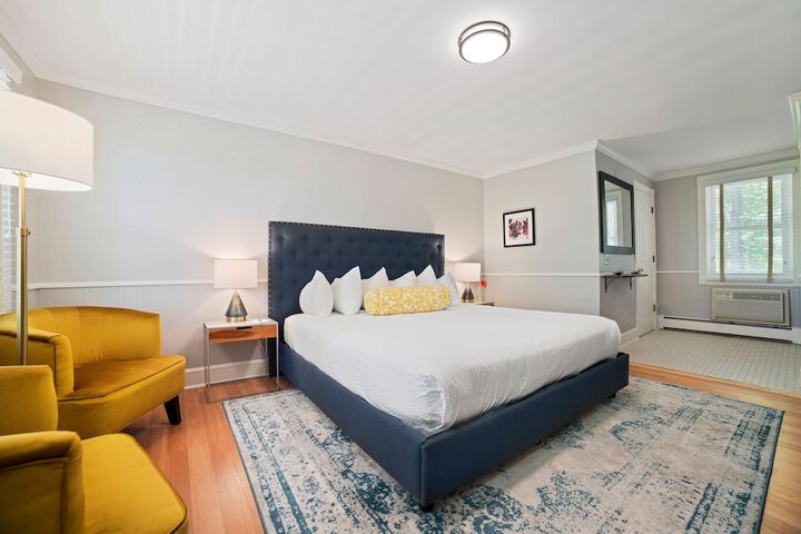 Room 8 of 36