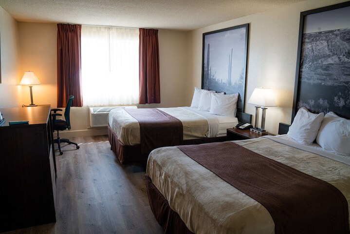 Room 10 of 25
