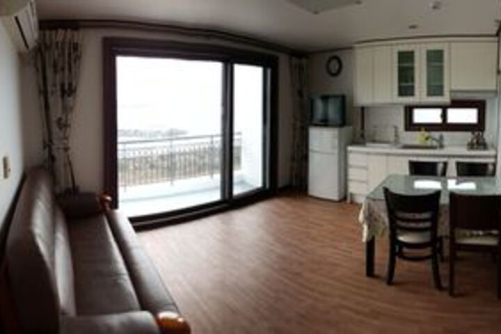 Room 35 of 39