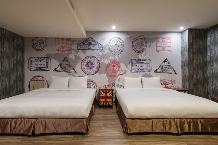Room 67 of 98