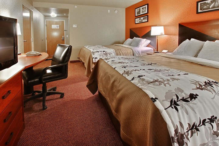 Room 10 of 52