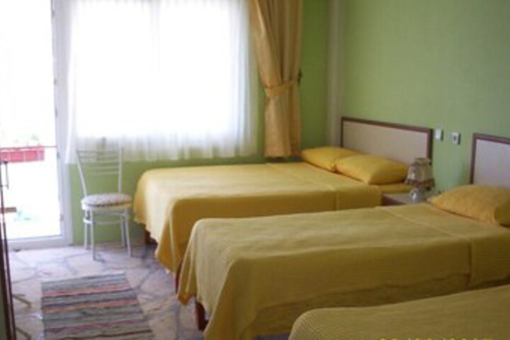 Room 19 of 25