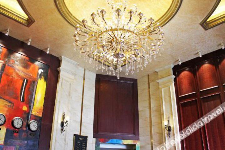 Hotel Interior 11 of 26