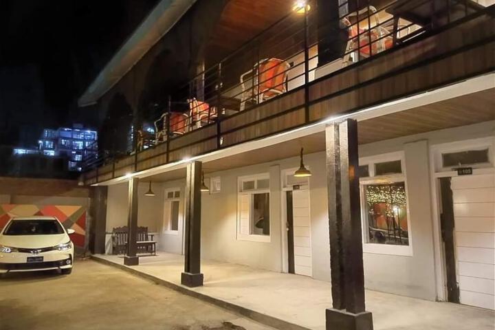 Empire Hotel Kalam