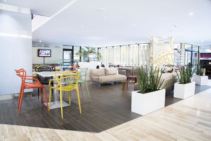 Guest Lobby