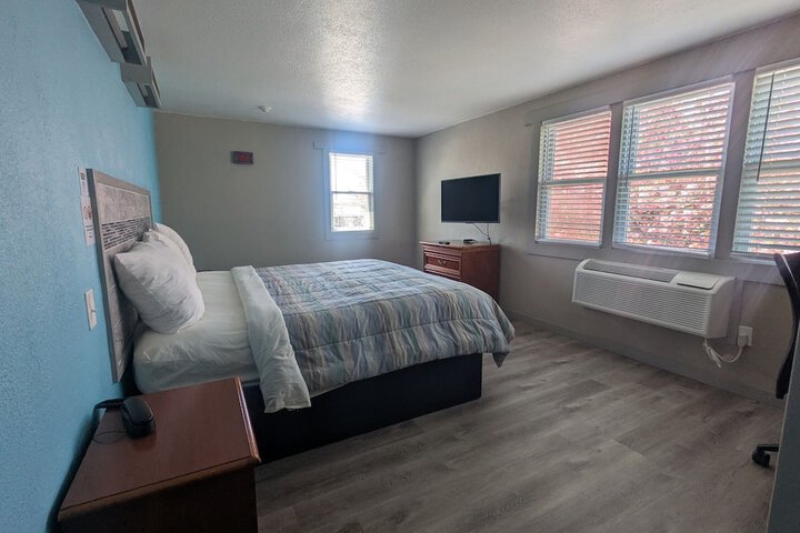 Room 9 of 23