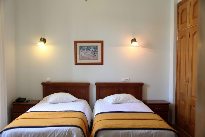 Room 15 of 70