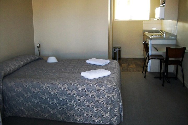 Room 17 of 80