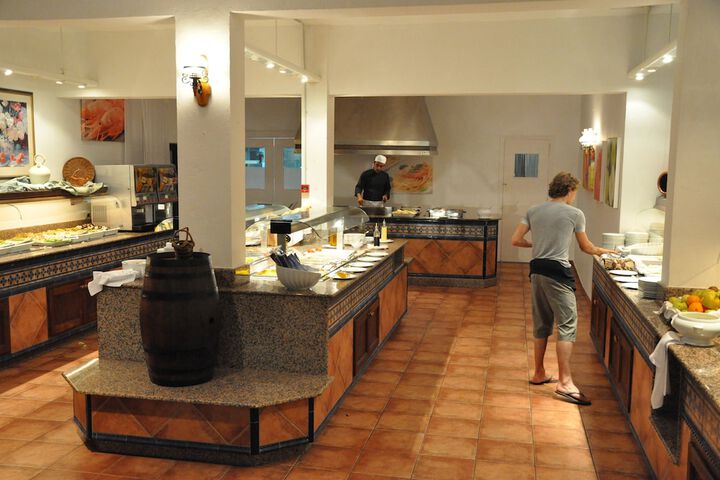 Dining 114 of 132