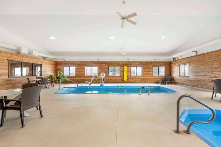 Pool 26 of 42