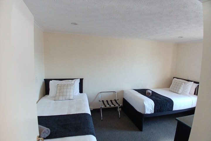 Room 31 of 120