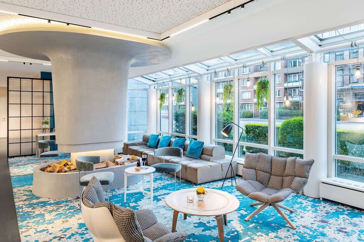 Hotel Lobby