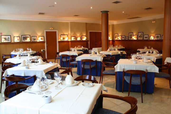 Dining 21 of 40
