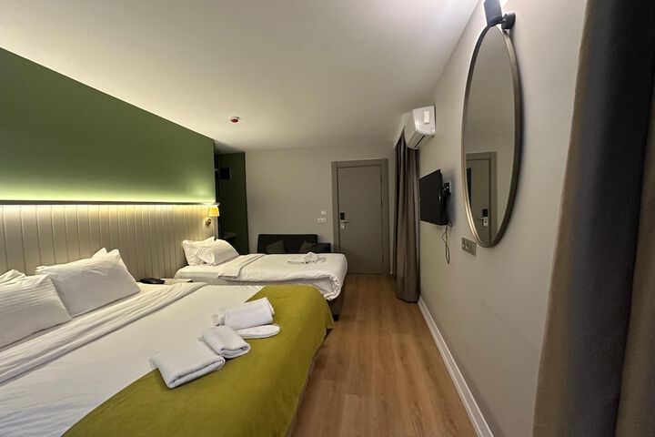Room 130 of 222