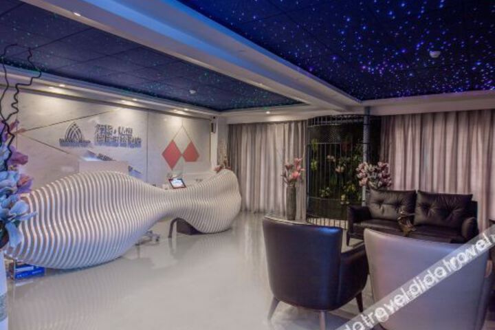 Hotel Interior 10 of 12