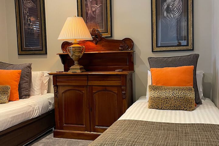 Room 4 of 58