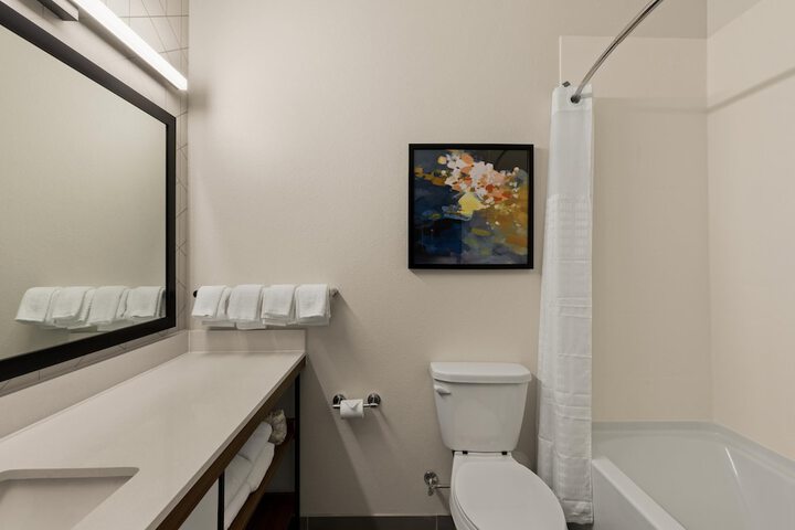Room 15 of 29