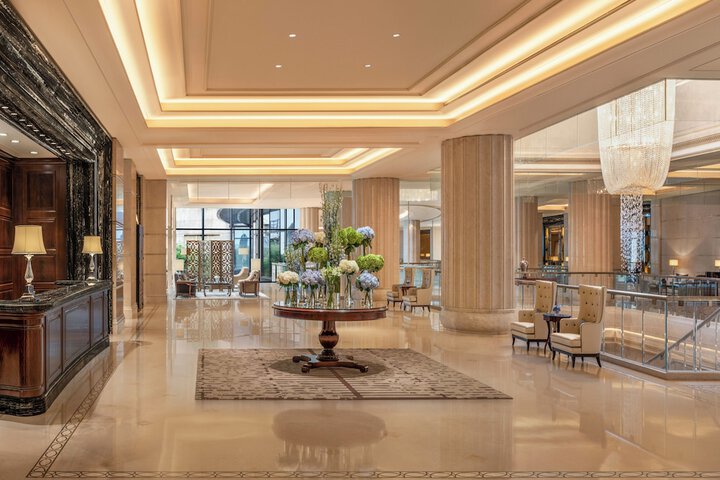 Hotel Lobby