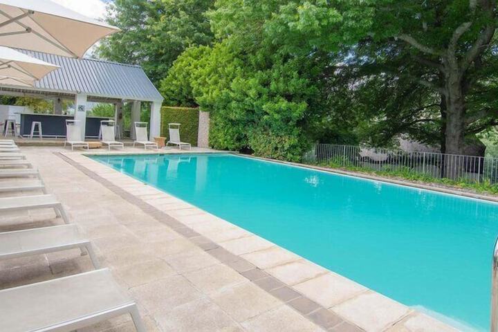Pool 170 of 517