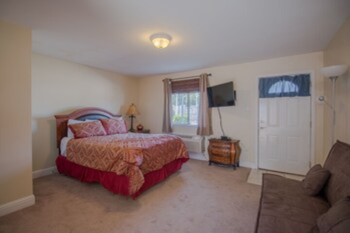 Room 15 of 18
