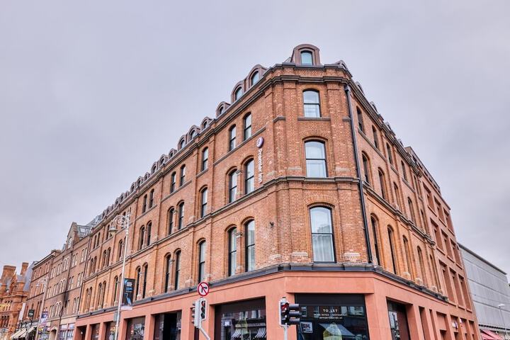 Exterior of Premier Inn Dublin Cc Temple Bar