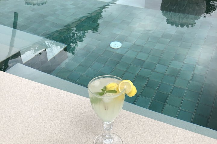 Pool 51 of 79