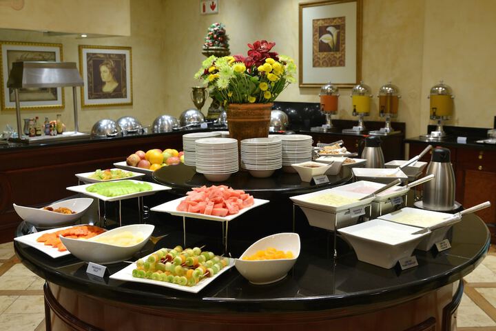 Dining 64 of 93