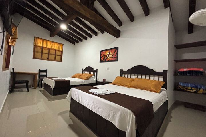 Room 26 of 78