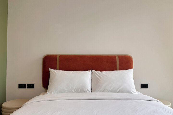Room 8 of 79
