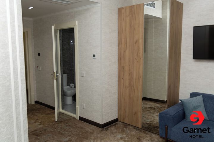 Room 41 of 93