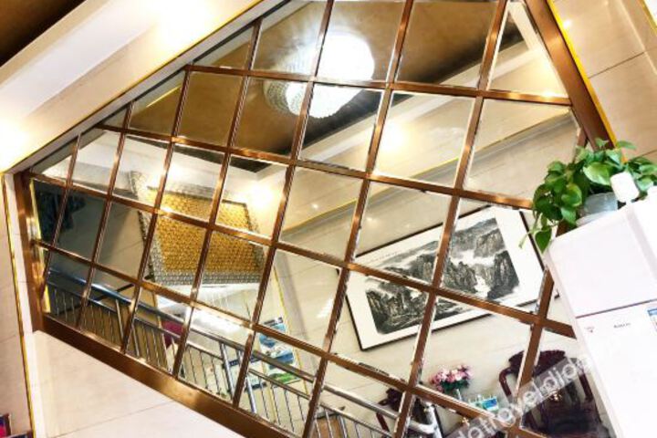 Hotel Interior 5 of 16