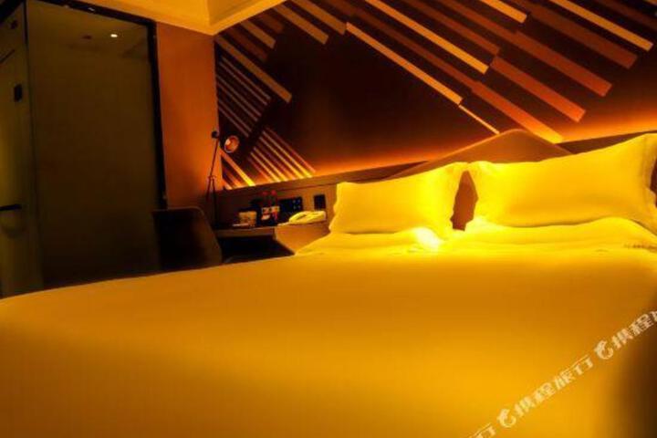 IU hotel(Dingxi Tongwei Central Shop)