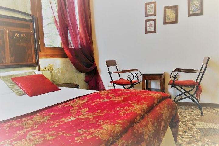 Room 9 of 56
