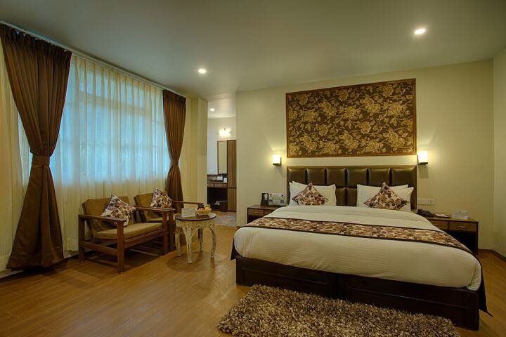 Room 13 of 26